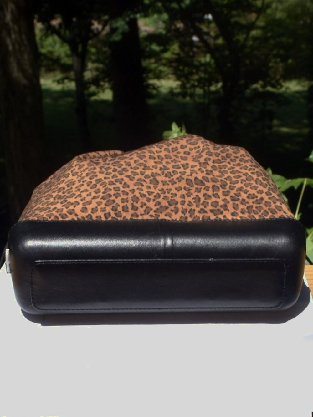 Vintage Bottega Veneta Leopard Print Drawstring Pouch Bag Italy Rare BV - Picture 8 of 13